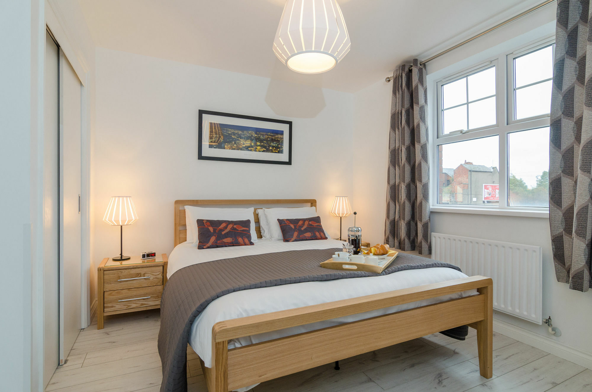 Alfred St Apartment